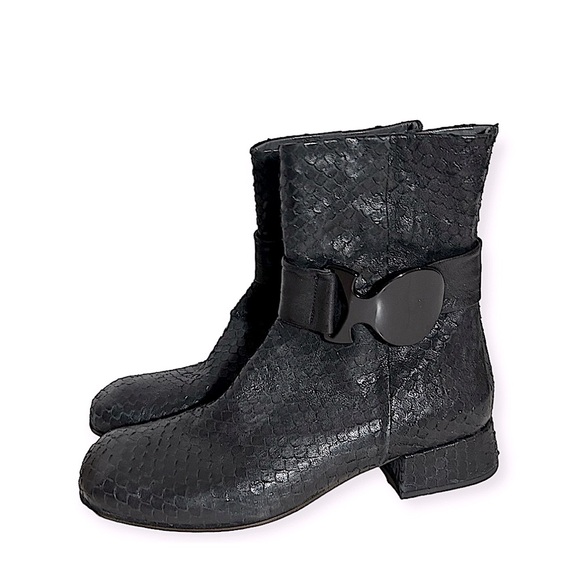 New Ixos Made in Italy Python-effect leather boot booties Black Size 37.5 - Picture 14 of 14